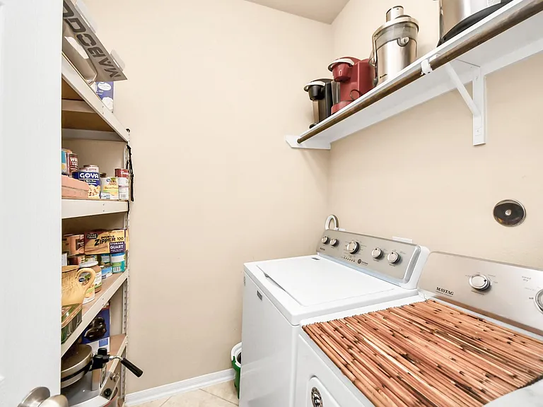 3422 Stone Springs Dr — Photo 32