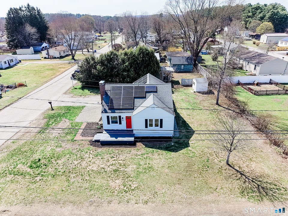 1st image of 395 Maple Street