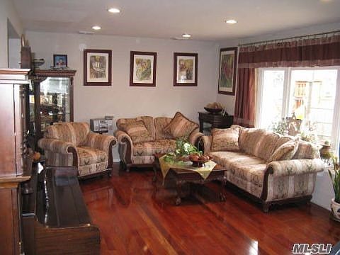 2nd image of 87 Westbury Ave
