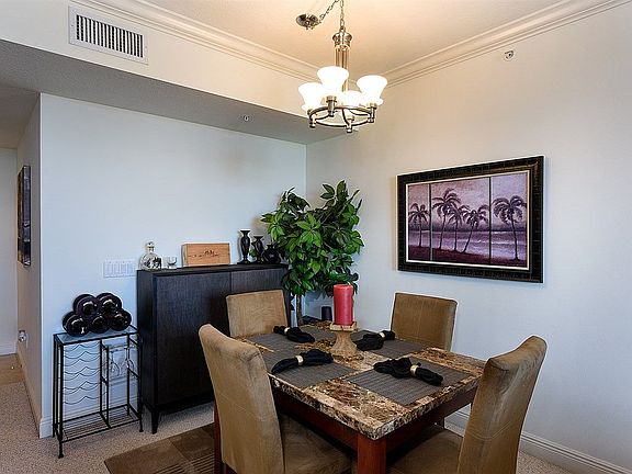 4th image of 800 N Tamiami Trl Unit 511