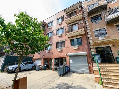 4044 68th Street, Flushing, NY, 11377