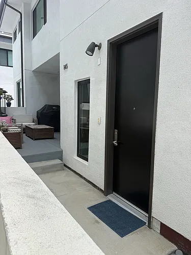 145 Virginia St Photo 1