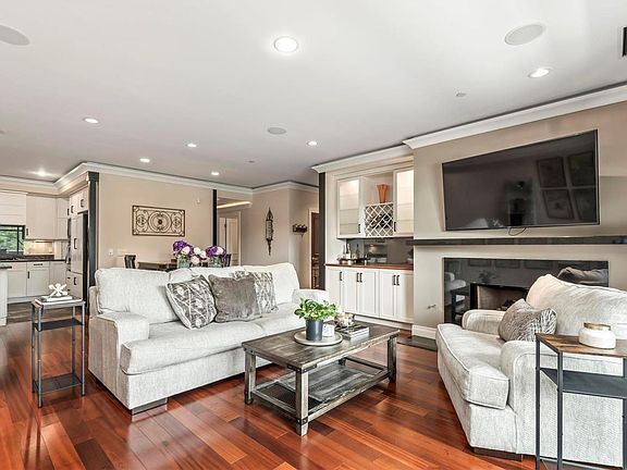 5th image of 8251 Parkside Dr APT 1C