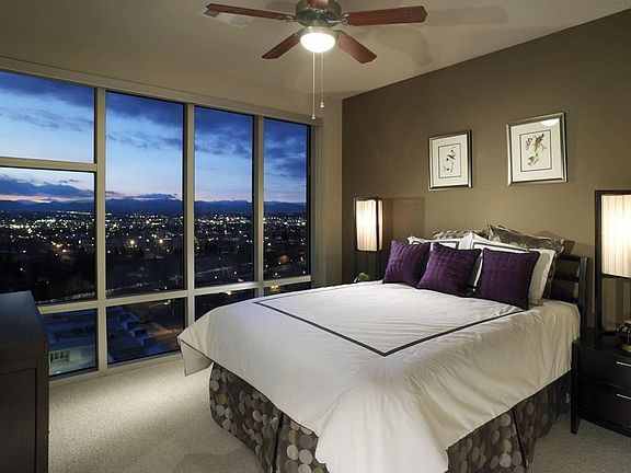 4th image of 860 N Broadway #313