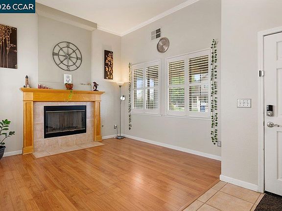 2nd image of 1615 Laurelbrook Dr