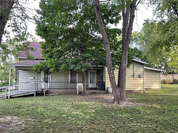 5th image of 1117 S Richland St