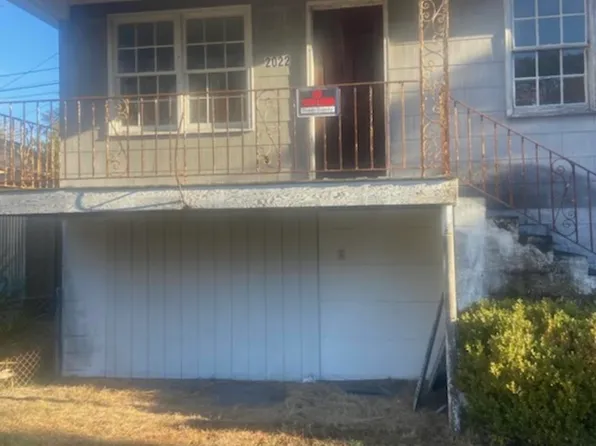 2202 E 39th St, Savannah, GA 31404