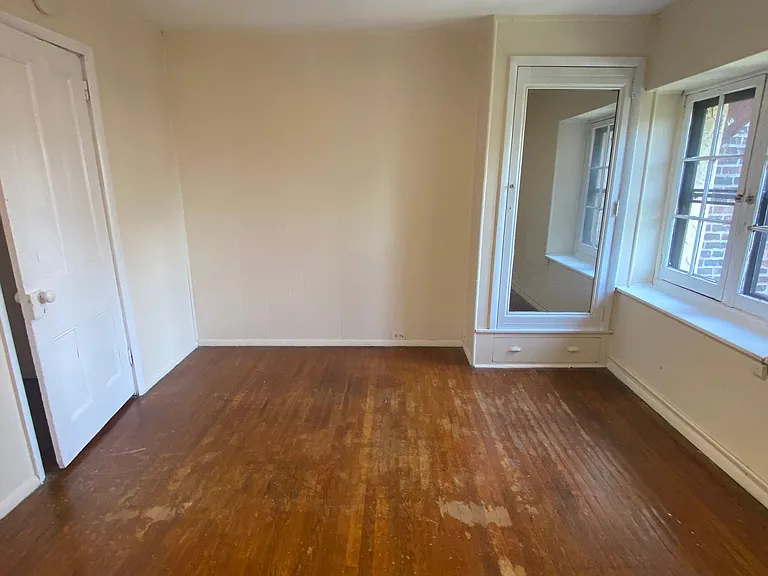4420 Osage Ave #3R — Photo 1