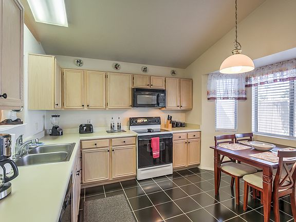 4th image of 6424 Yarmouth Dr