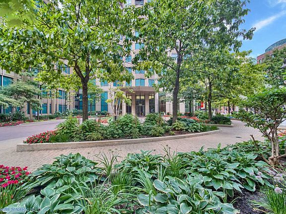 4th image of 400 N Lasalle St #3111