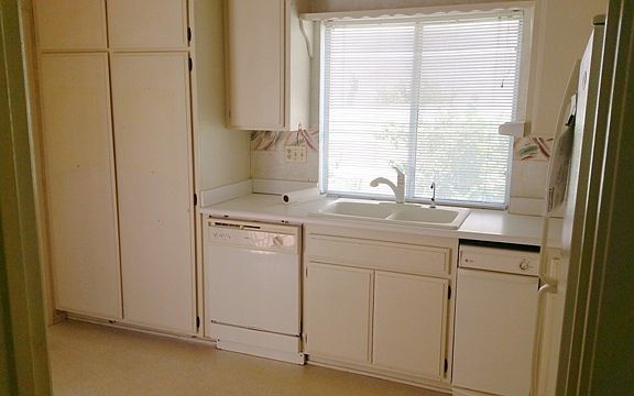 3rd image of 2090 Golden Circle Dr