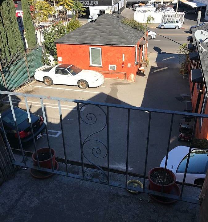 1st image of 11472 Ventura Blvd #C