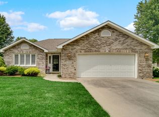 1306 Medlee Dr, Hobart, IN 46342
