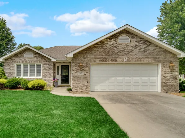 1306 Medlee Dr, Hobart, IN 46342