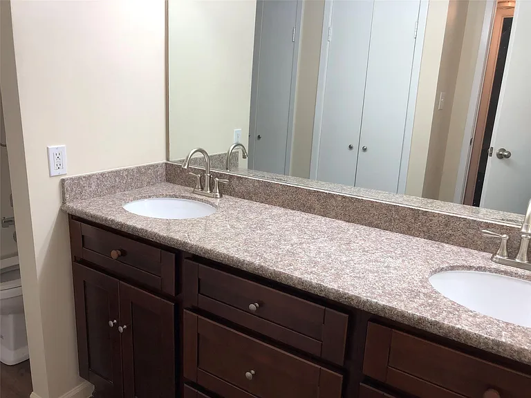 10053 Westpark Dr #324 — Photo 12