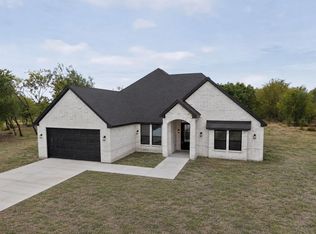 205 Cool Springs Cir, Corsicana, TX 75110