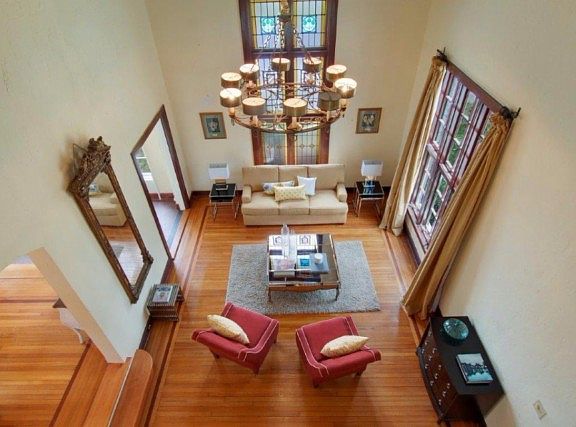 4th image of 48 Versailles Blvd
