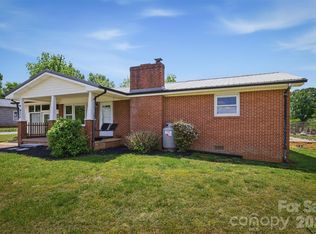 930 Enola Rd, Morganton, NC 28655
