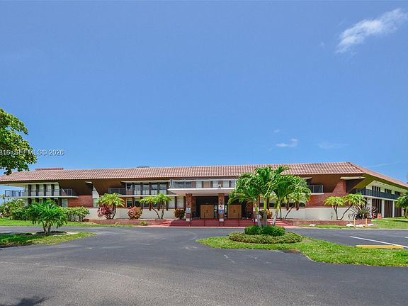 5th image of 3071 NW 47th Ter APT 321