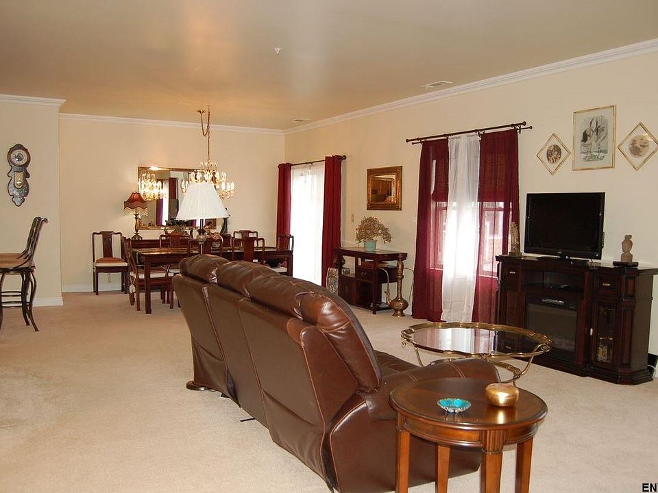 1st image of 8 Wall St APT 306