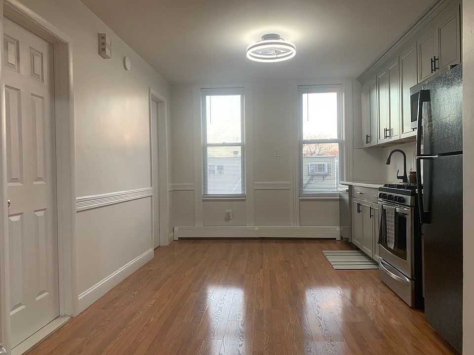 Newly Updated Kitchen