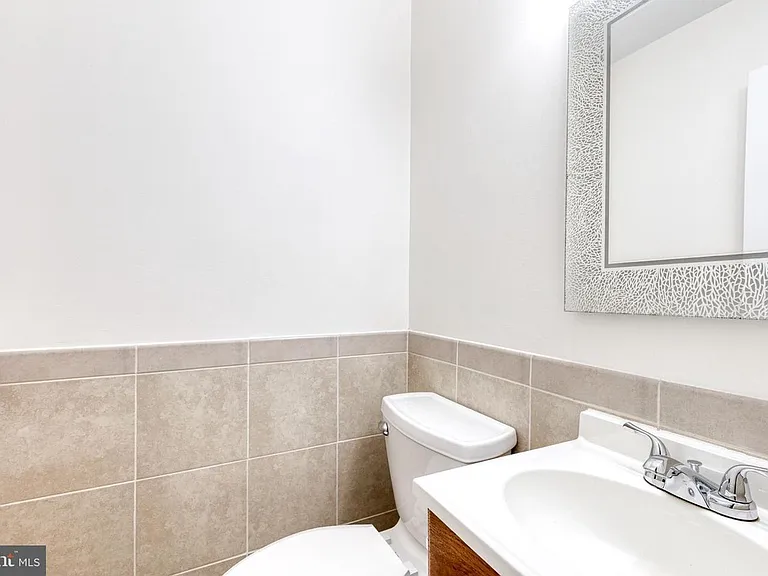 1632 Angus Ct — Photo 17