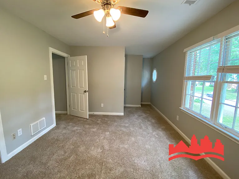 8510 Farmington Cv — Photo 19