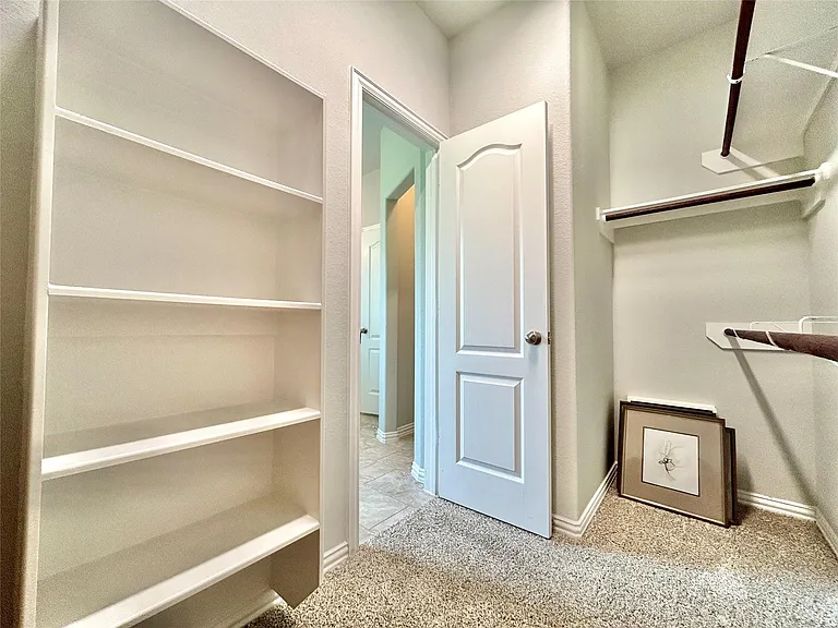 18519 Lilliput Ln — Photo 12