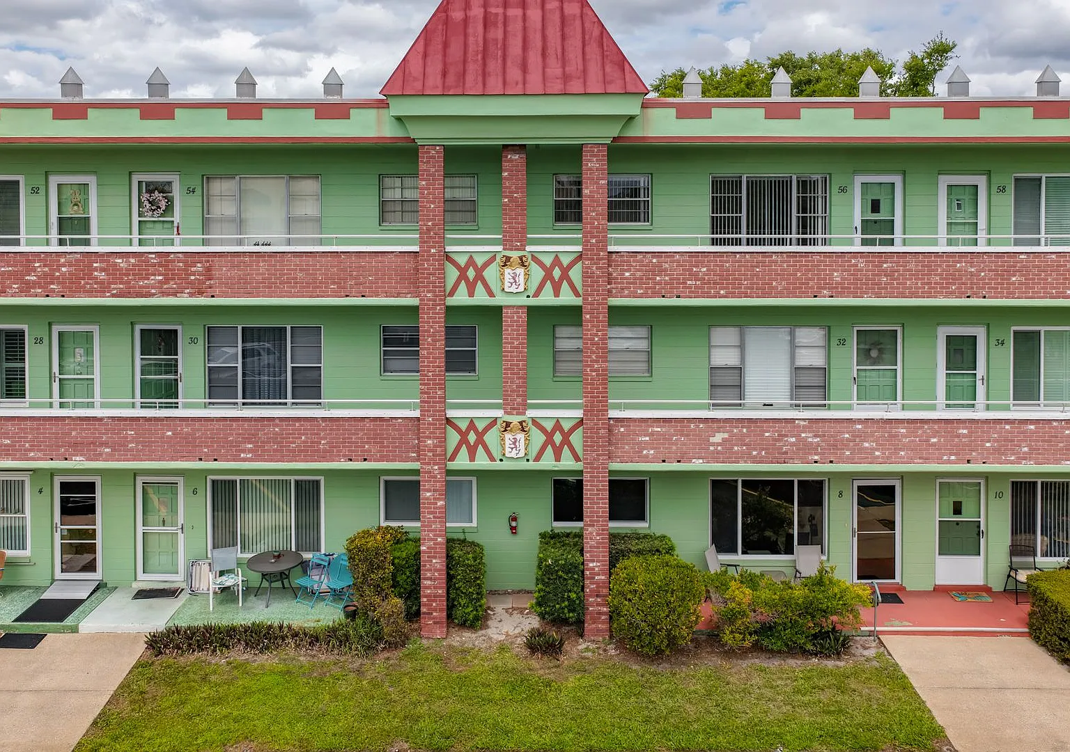 Fantastic 2br/2ba Condo in 55+ Community in On Top Of The World, Clearwater ! — Photo 1
