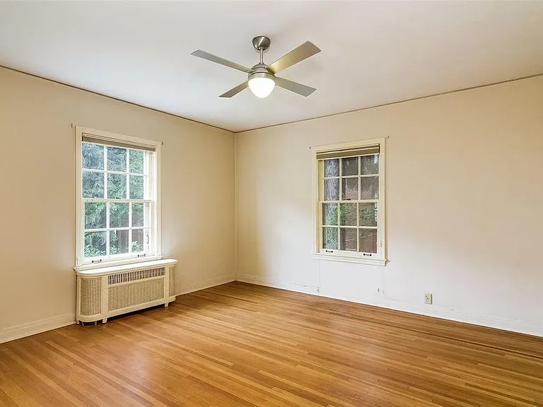 2306 Kendall Ave — Photo 7