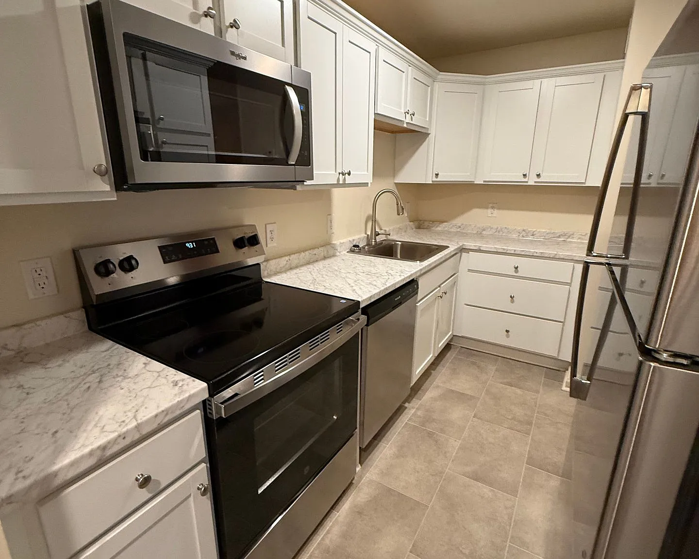 Convenient 1 Bedroom Between Normaltown & Downtown Athens — Photo 4