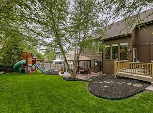 8900 N Chatham Ave, Kansas City, MO 64154
