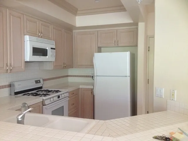 324 Idaho Ave — Photo 3