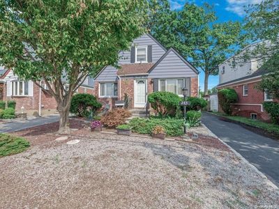 245 Emerson Place, Valley Stream, NY, 11580