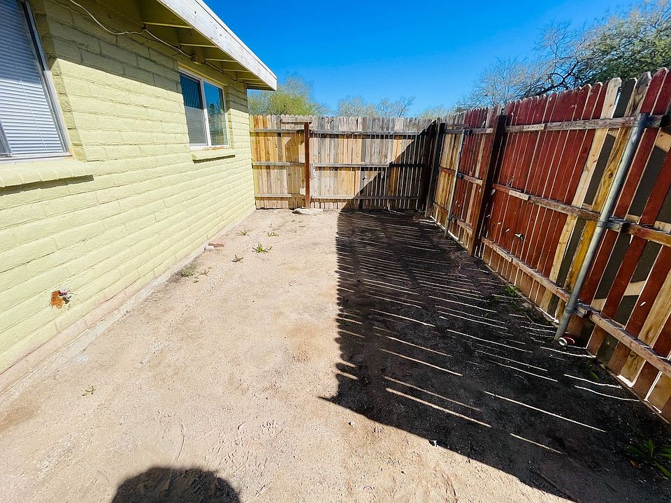 1st image of 2740 N Balboa Ave #3105