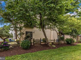 17524 Hoskinson Rd, Poolesville, MD 20837