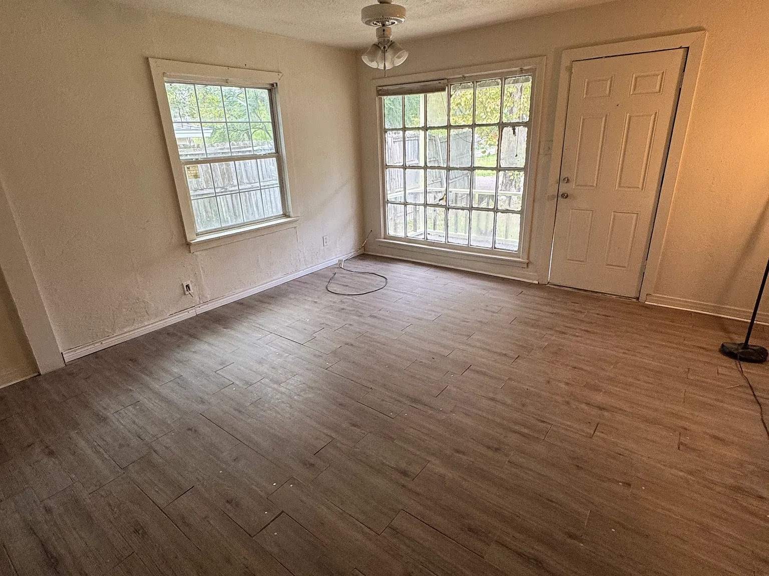 W Highland Ave, Longview — Photo 2