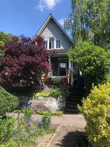 5034 12th Ave NE Photo 1