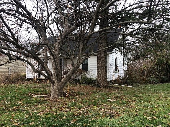 2nd image of 1500 Eaton Ave