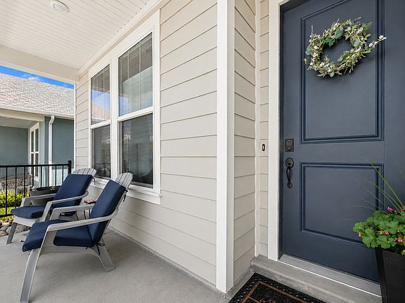 4th image of 6031 W Mount Airy Dr