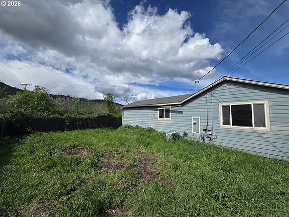 2nd image of 340 E 6th Ave