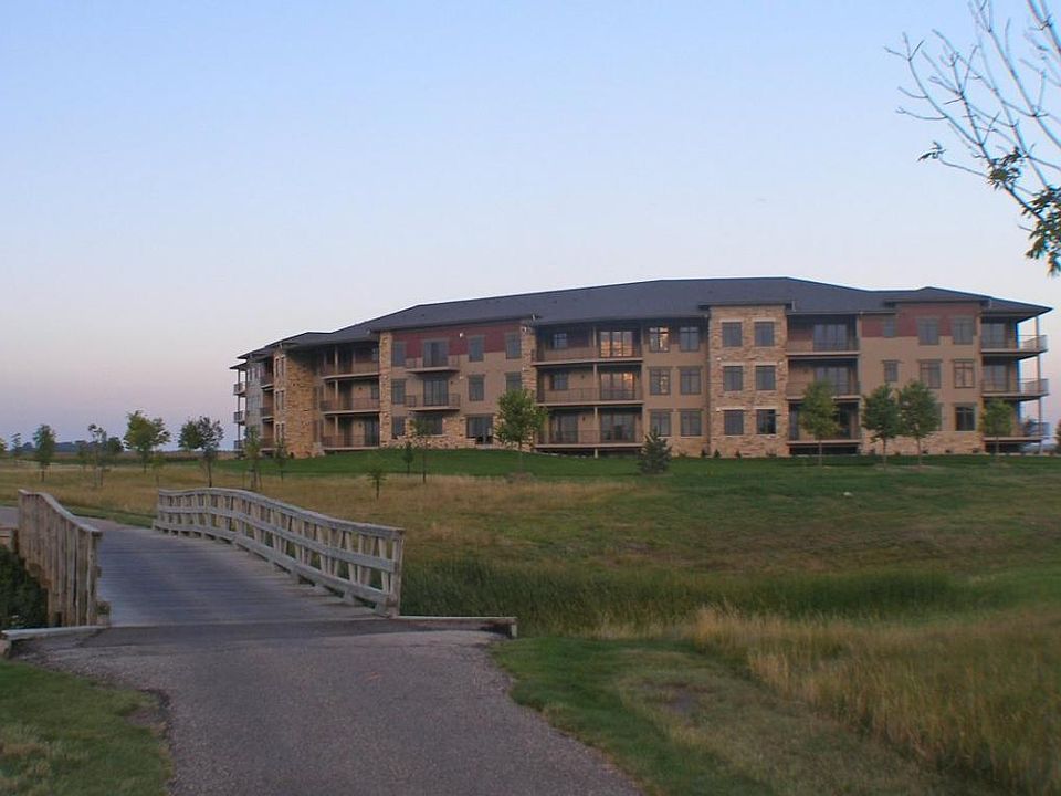 1st image of 6100 Kings View Dr APT 0207