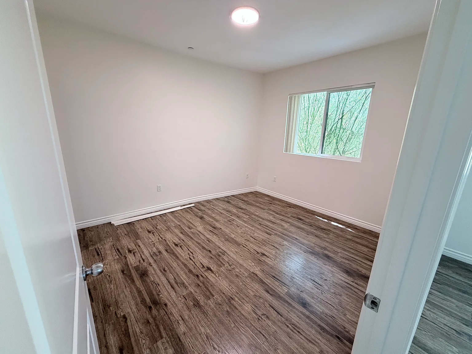 3 bed, 1250 sqft, $2,993 — Photo 3