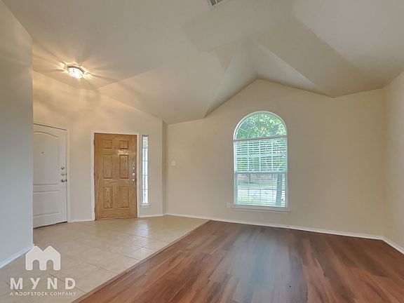 4th image of 100 S Treasure Oaks Dr