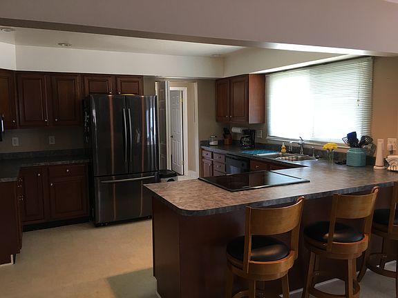 4th image of 3128 Hyde Park Dr