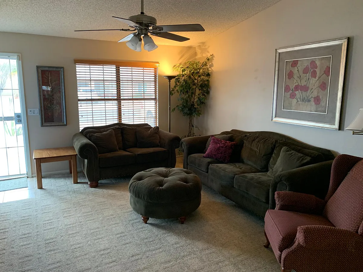Photo 2 of 10 - 4655 E Cheyenne Dr - Phoenix, AZ Living room - 4655 E Cheyenne Dr