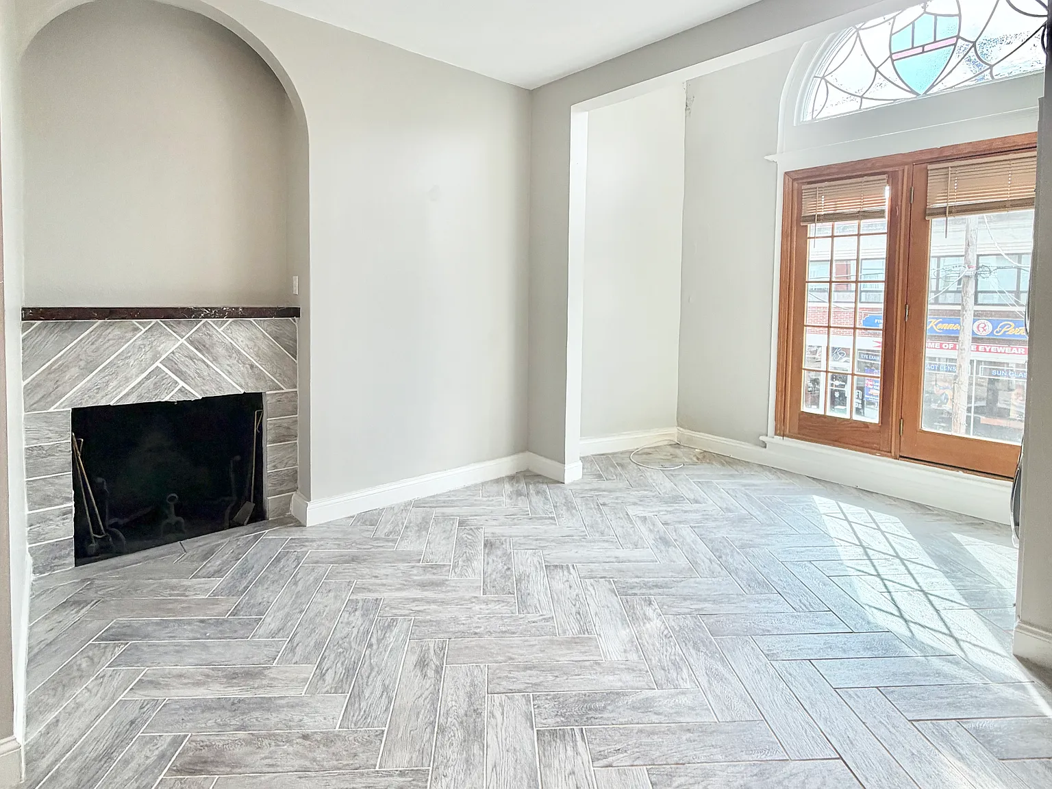 1 bed, 900 sqft, $1,825 — Photo 2