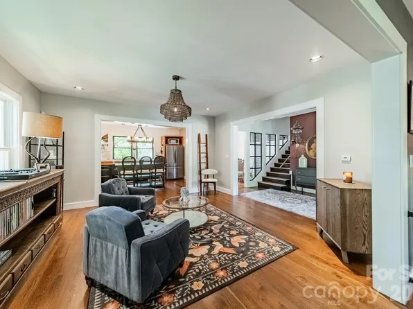 521 Forest Ln, Rock Hill, SC 29730