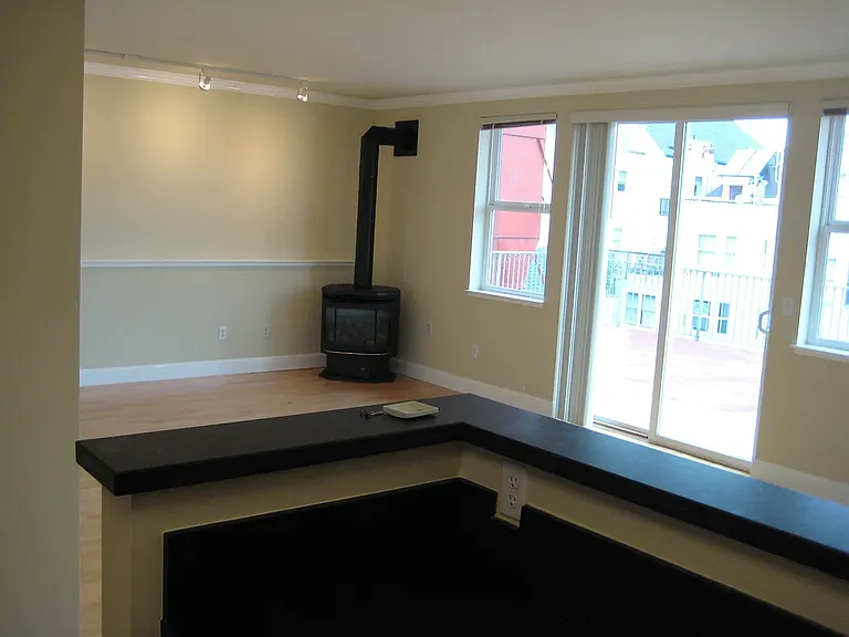 1738 Haight St #202 — Photo 21