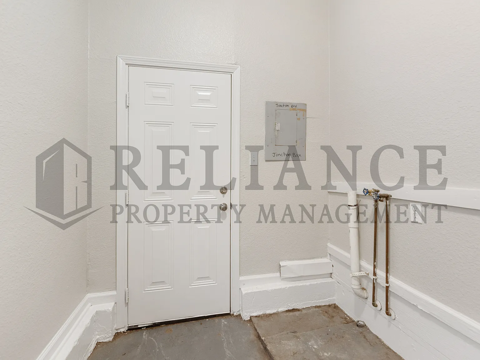 726 South Bonn Street - 1 — Photo 3